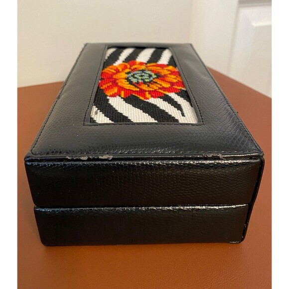 Vtg Floral Needlepoint Locking JEWELRY BOX Hand Stitched Black Zebra Small Lined - Picture 5 of 16